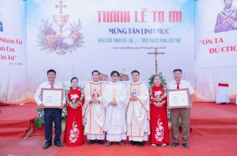 fb-732768673513037_1131109929145890