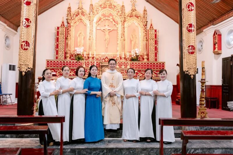 fb-732768673513037_1132147622375454