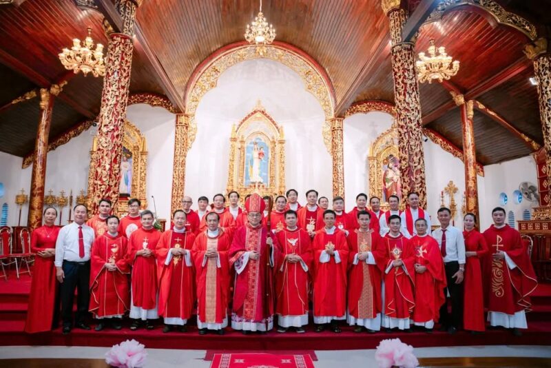 fb-732768673513037_1132220052368211