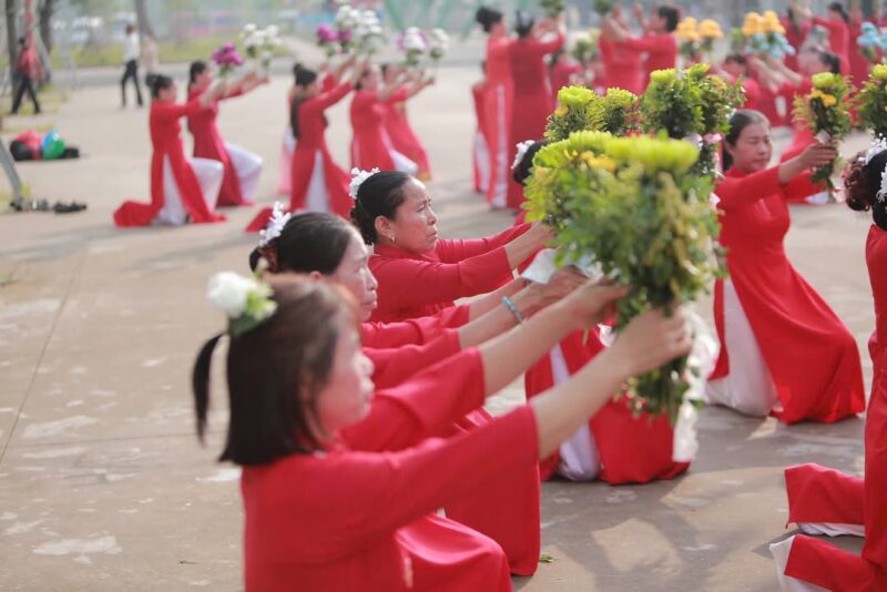 fb-732768673513037_1131795779077305