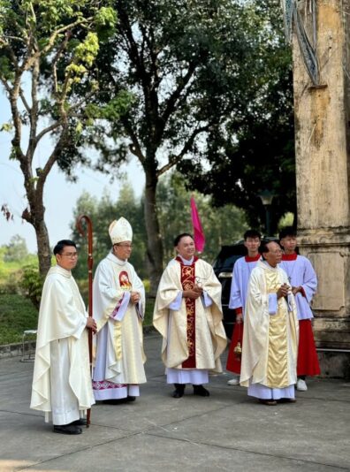 fb-732768673513037_1132037602386456