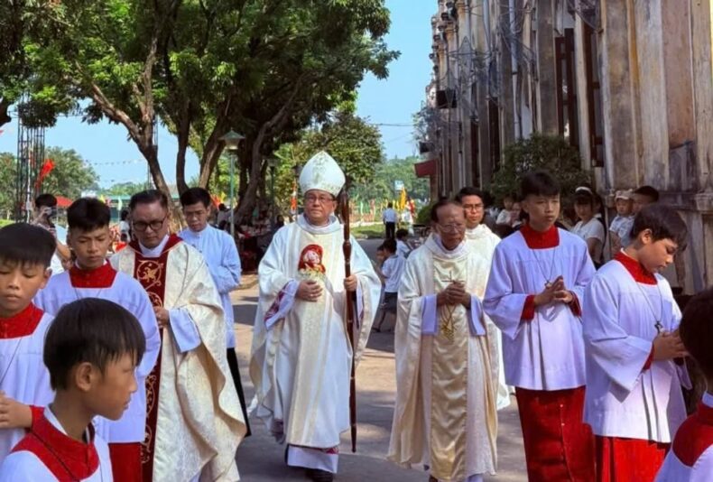 fb-732768673513037_1132037602386456