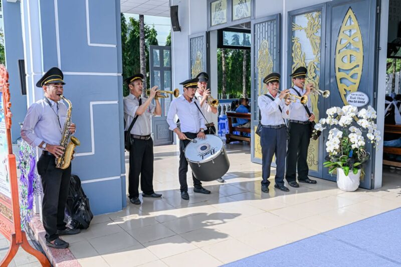 fb-1590026654585244_1136371155304006