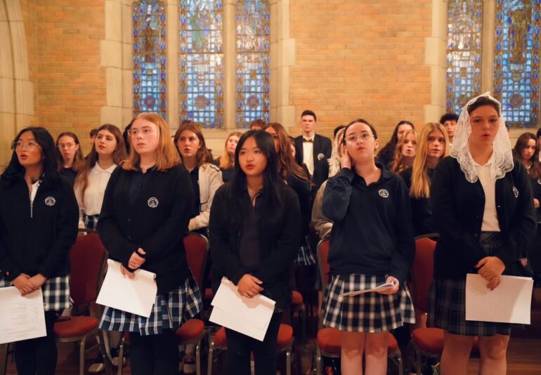 fb-167312016654090_1218620353632898