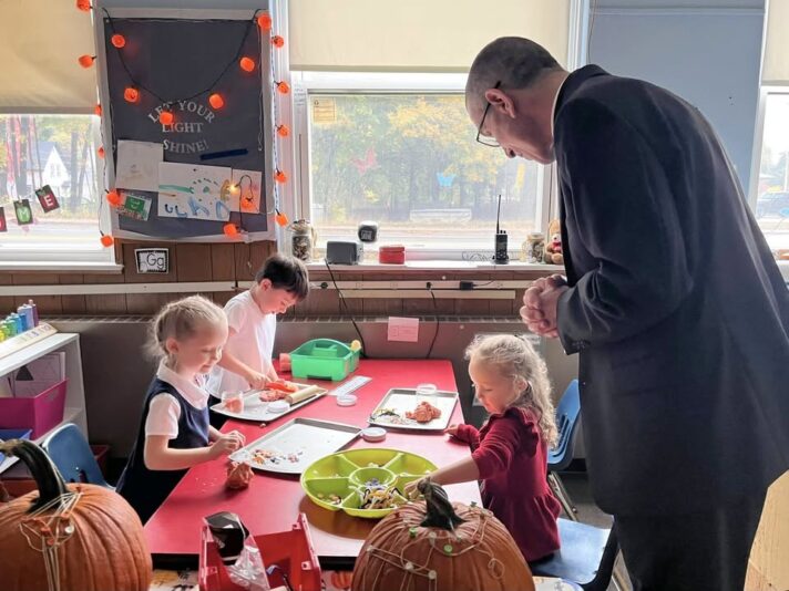 fb-116343758405910_1250856693738569