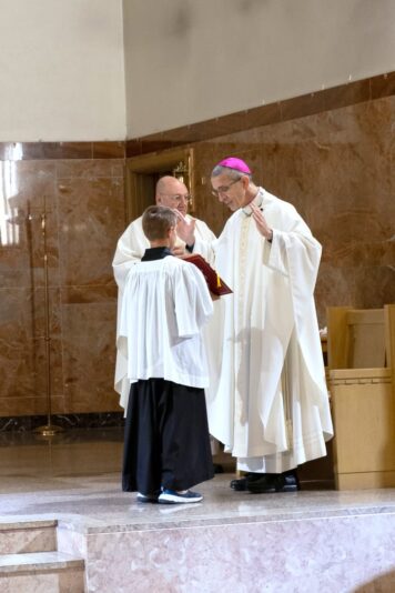 fb-116343758405910_1250856693738569