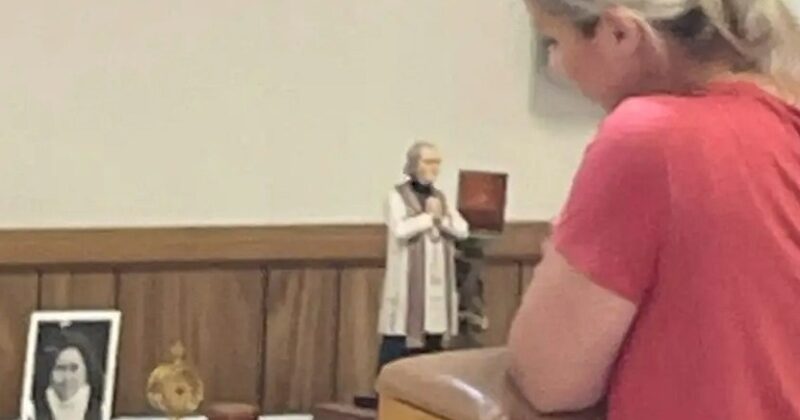 fb-1426481360935598_875151721710061