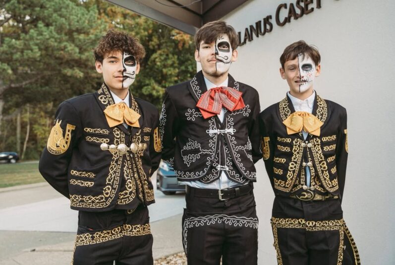 fb-167312016654090_1223899826438284