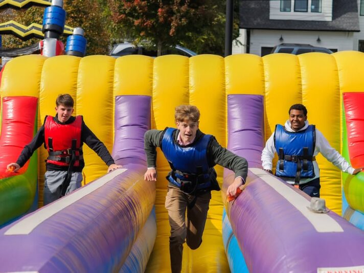 fb-162230245392_1282524637244789