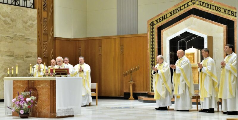 fb-421263834587148_1315213763981923