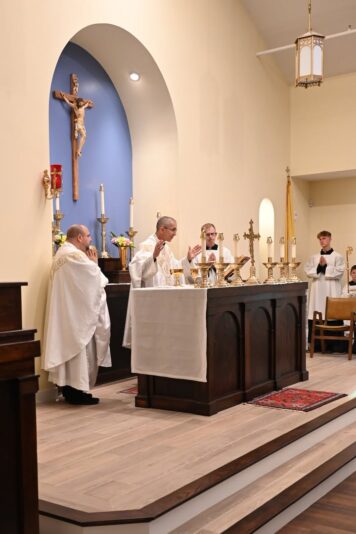 fb-116343758405910_1257060233118215