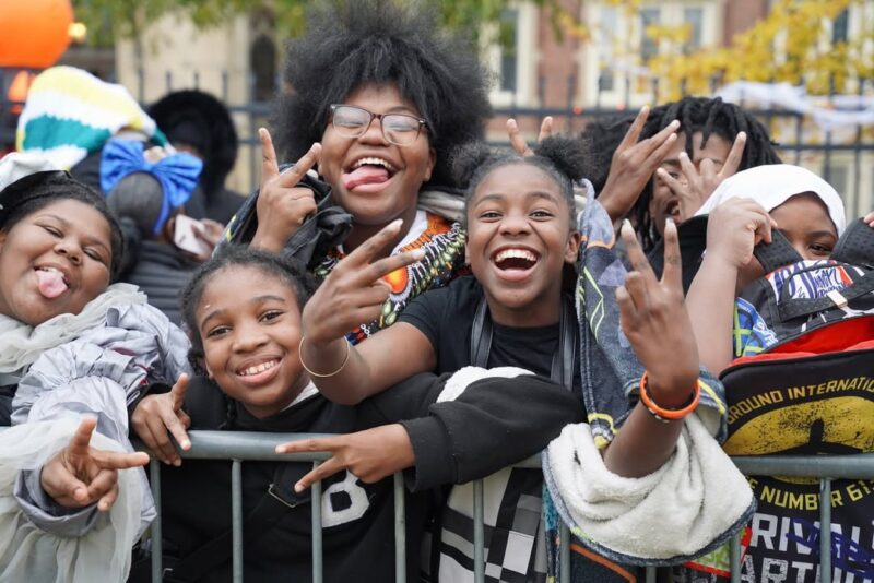 fb-167312016654090_1226618359499764