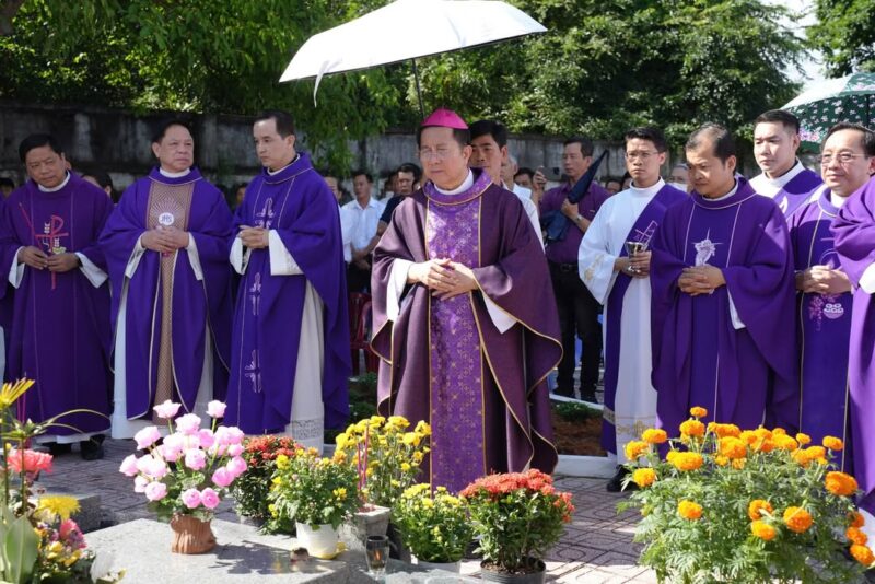 fb-1590026654585244_1147238994217222