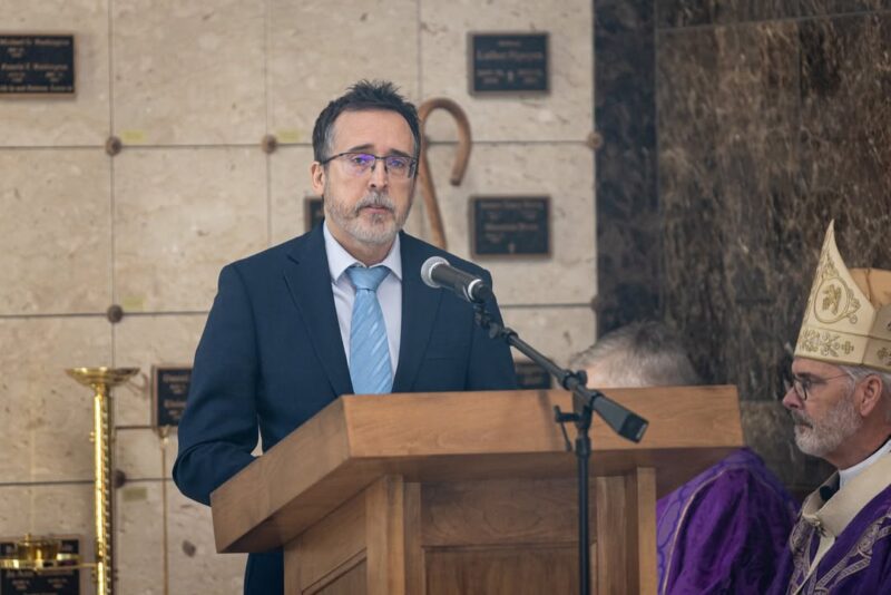 fb-161147313971797_826904626375338