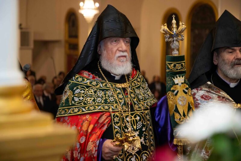 fb-252749634836353_1142422641401222