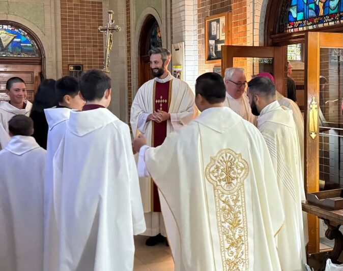 fb-134218149924080_1232167912272869