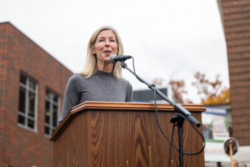 fb-210323997912_1230681299091180