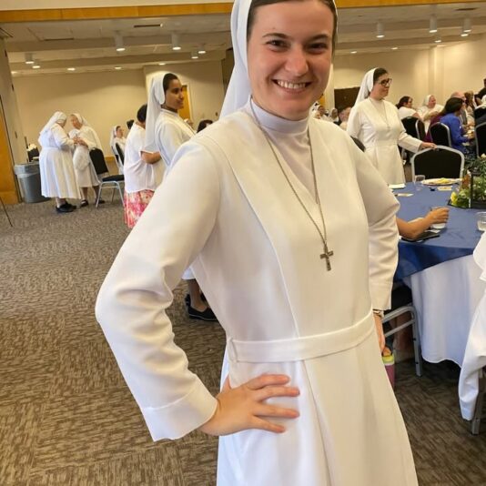 fb-101064066621857_1153554260233832