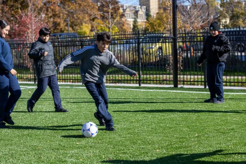 fb-355703527834405_1299222655581870