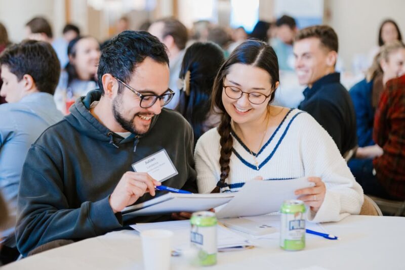 fb-162230245392_1294386519391934