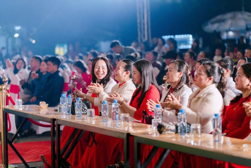 fb-104570015177619_859355073266907