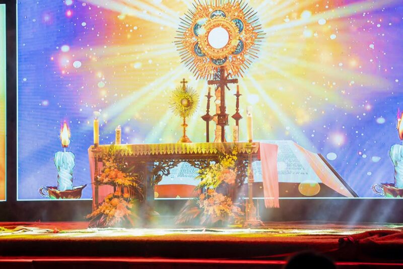 fb-1578851229095483_1242967081207864