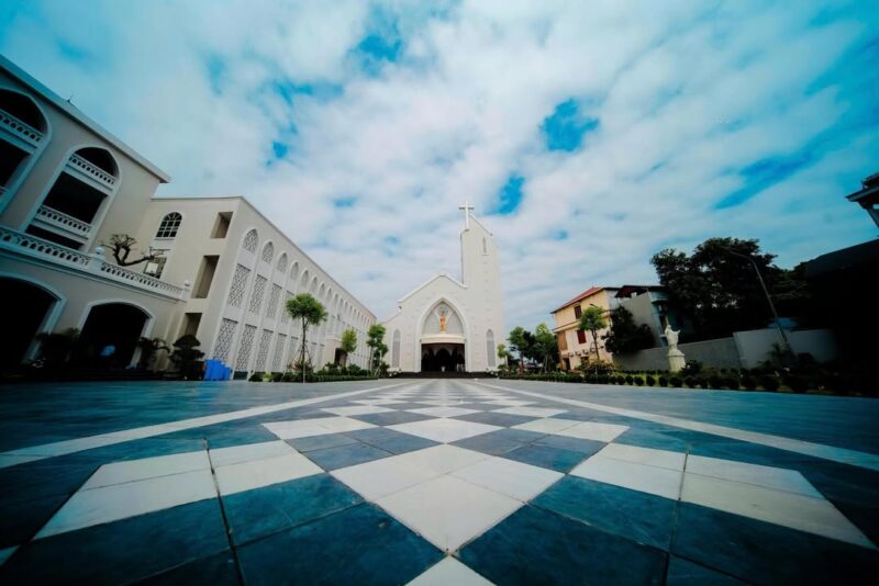 fb-732768673513037_1152064073717142