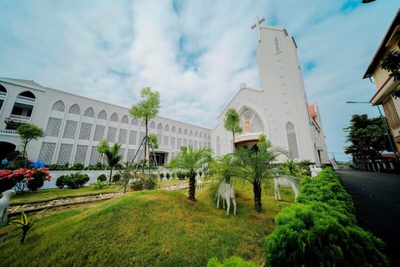 fb-732768673513037_1152064073717142