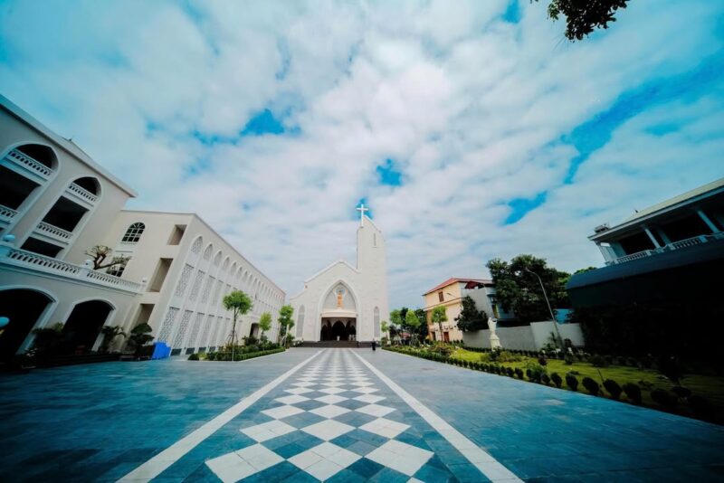 fb-732768673513037_1152064073717142