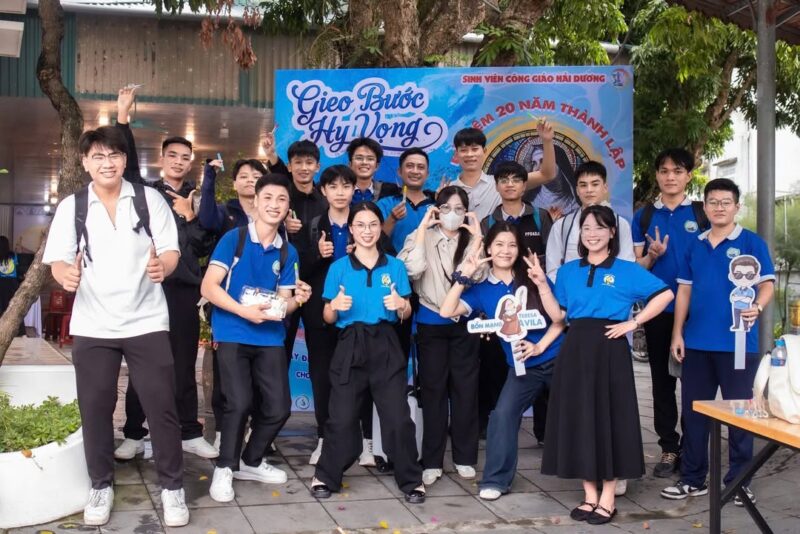 fb-104570015177619_860400219829059