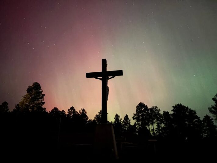 fb-101064066621857_1157070466548878