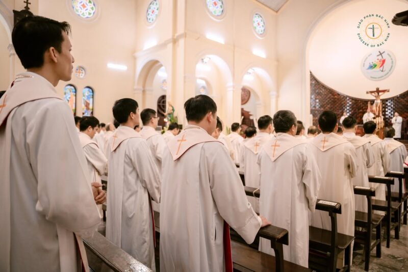 fb-732768673513037_1152609433662606