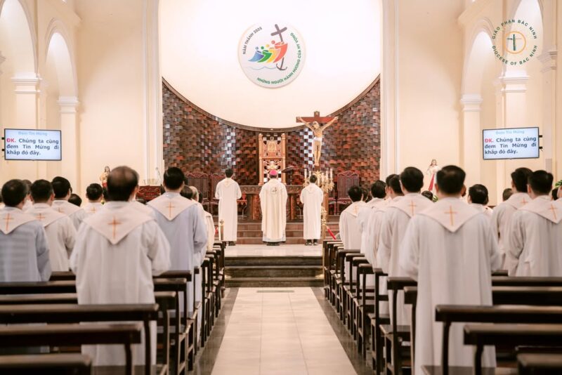 fb-732768673513037_1152609433662606