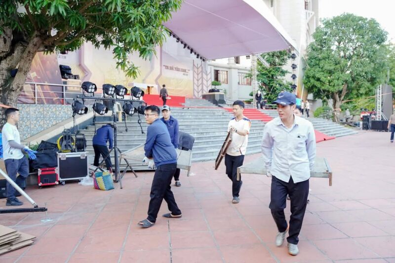 fb-195381603856169_1271026915051172