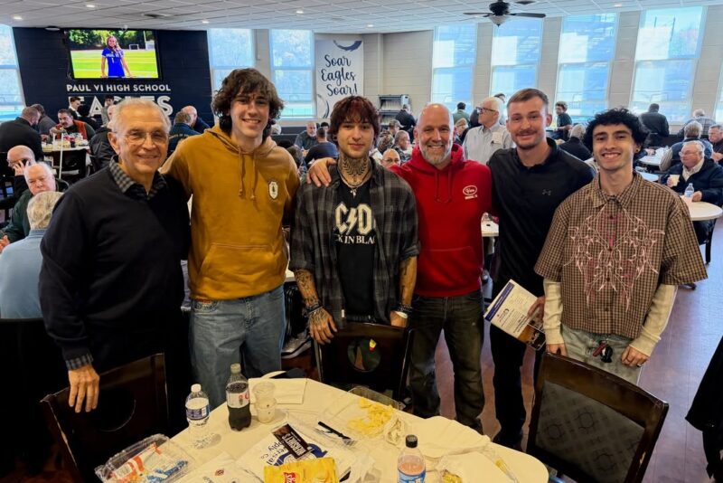 fb-1094082193990443_1294032619433205