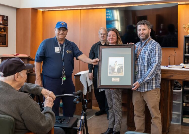 fb-1094082193990443_1411412910984397