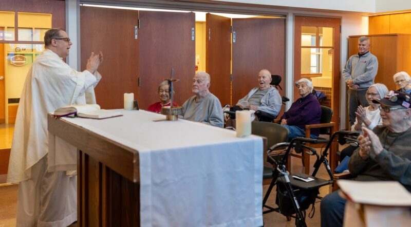 fb-1094082193990443_1411412910984397