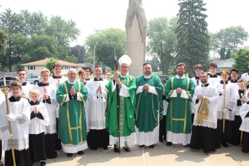 fb-194350237252996_1265945302227886