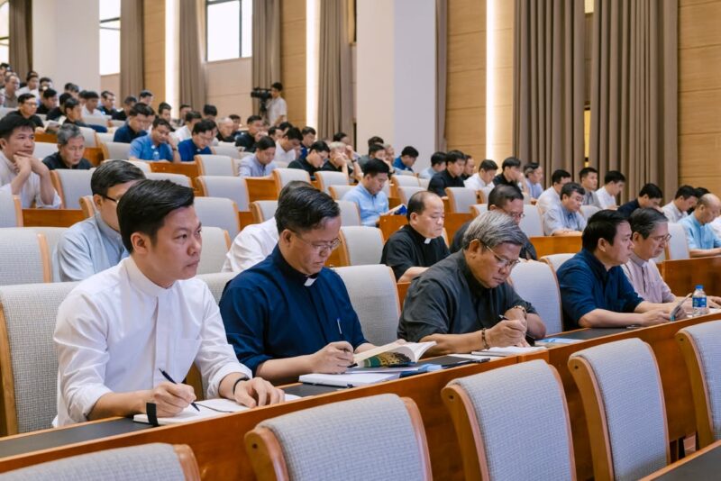 fb-1578851229095483_1246303234207582