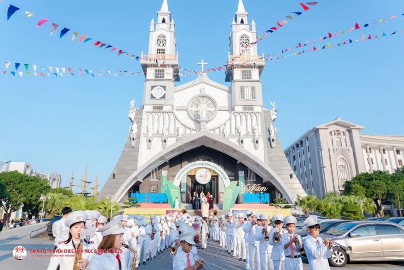 fb-195381603856169_1272155314938332