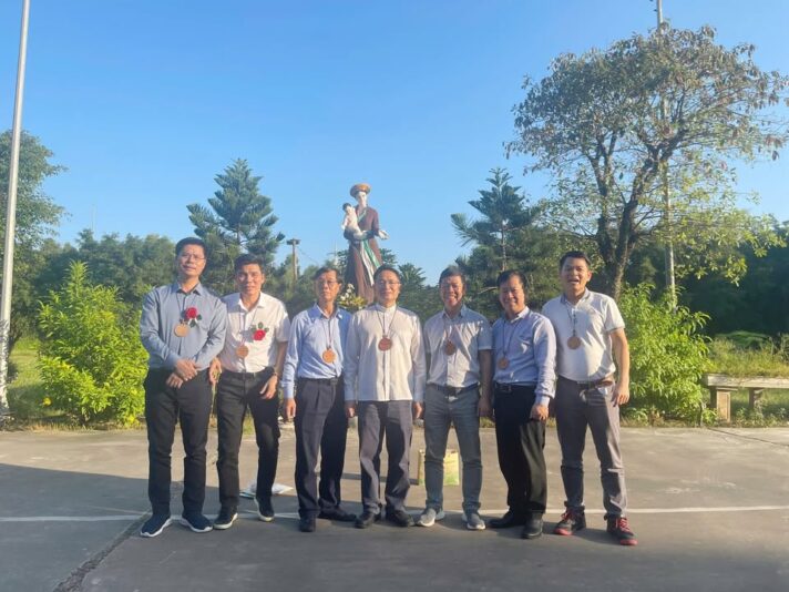 fb-732768673513037_1153759493547600