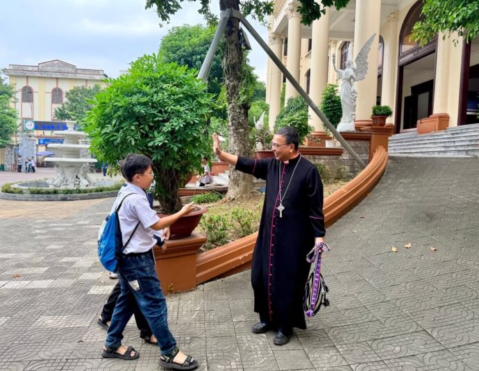 fb-104570015177619_862410886294659