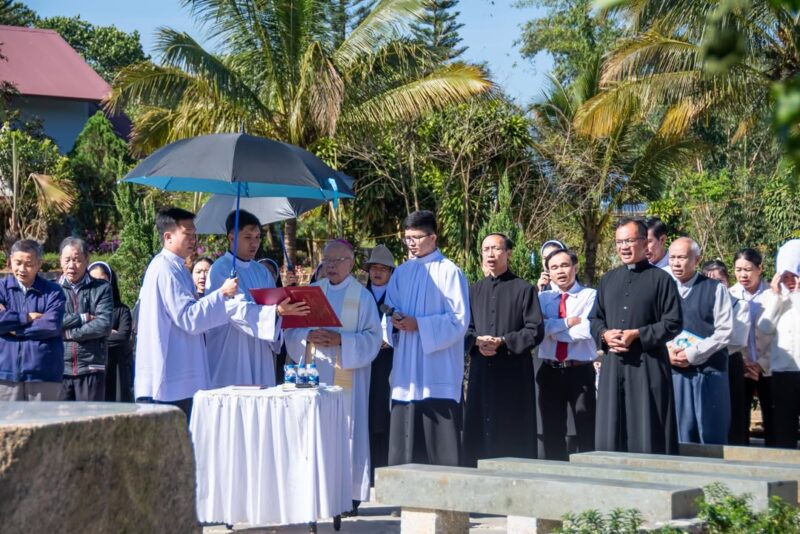 fb-161015470626458_1251825806981491