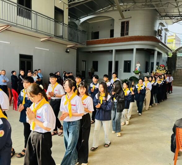 fb-732768673513037_1154560056800877