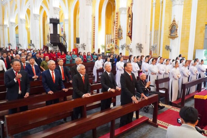 fb-732768673513037_1154352303488319