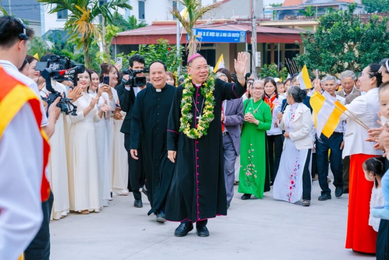 fb-1578851229095483_1247121350792437