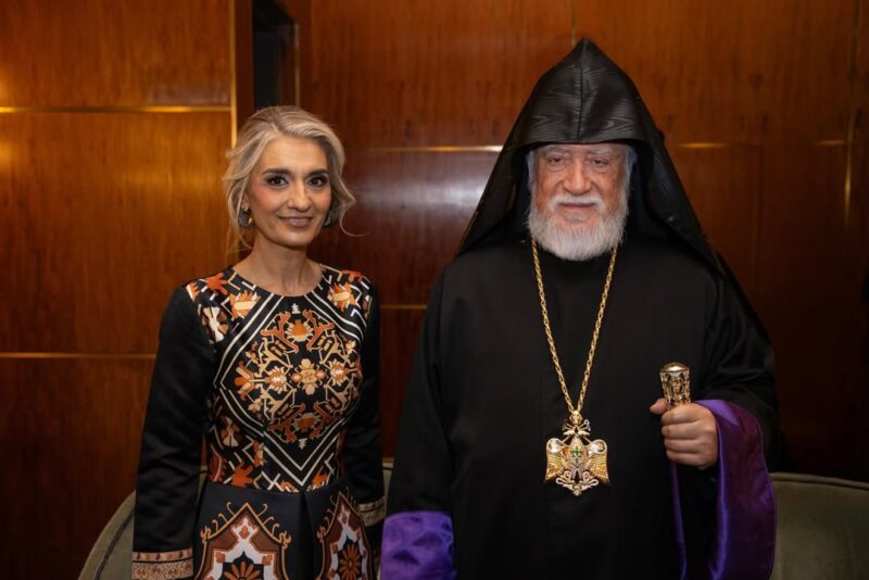 fb-252749634836353_1150209053955914