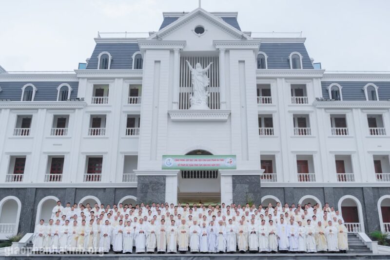 fb-267086443957481_1143159144693457