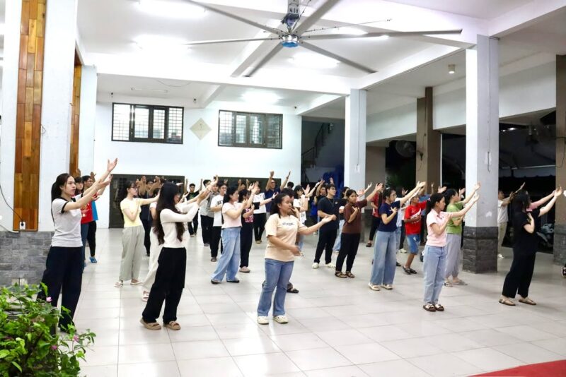 fb-1412890555518868_1241663387995813