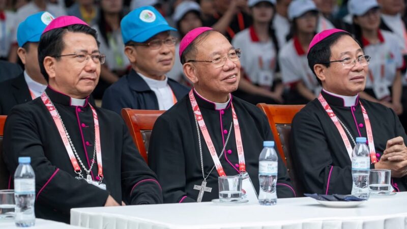 fb-585442494803518_1256532429844637